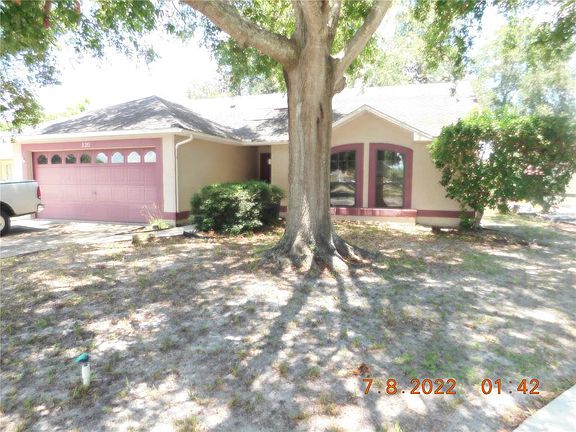 2nd image of 120 N Aberdeen Cir
