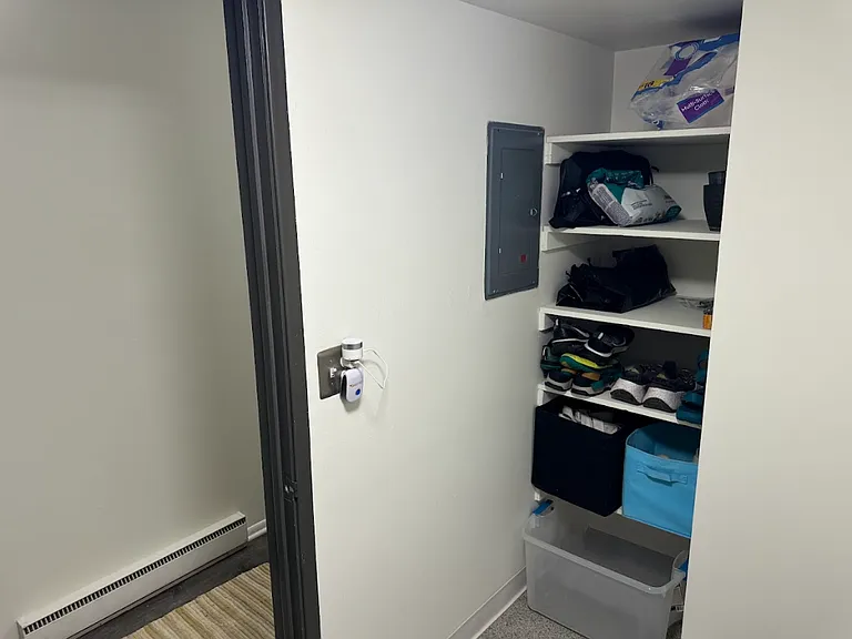 712 W Huron St #203 — Photo 9