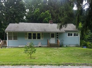 7 Van Siclen Dr, Poughkeepsie, NY 12601