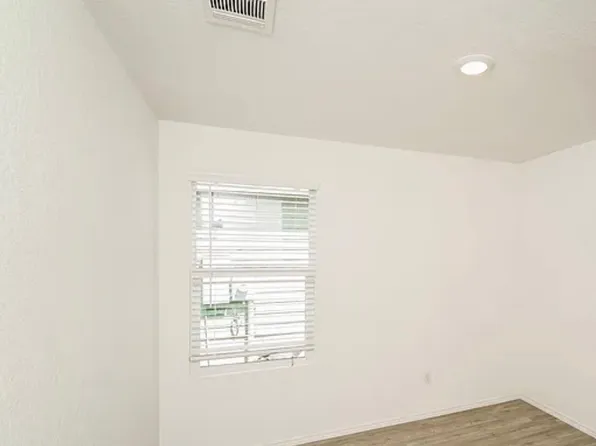 10507 McClintock Dr, Converse, TX 78109