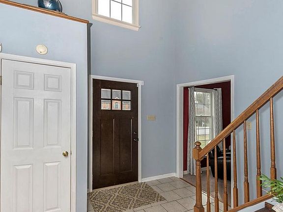 3rd image of 607 Fair Meadows Blvd