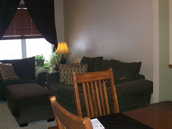 5th image of 15588 Emerald Dr N Unit 5