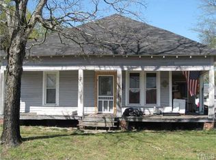 904 Stewart St, Fuquay Varina, NC 27526