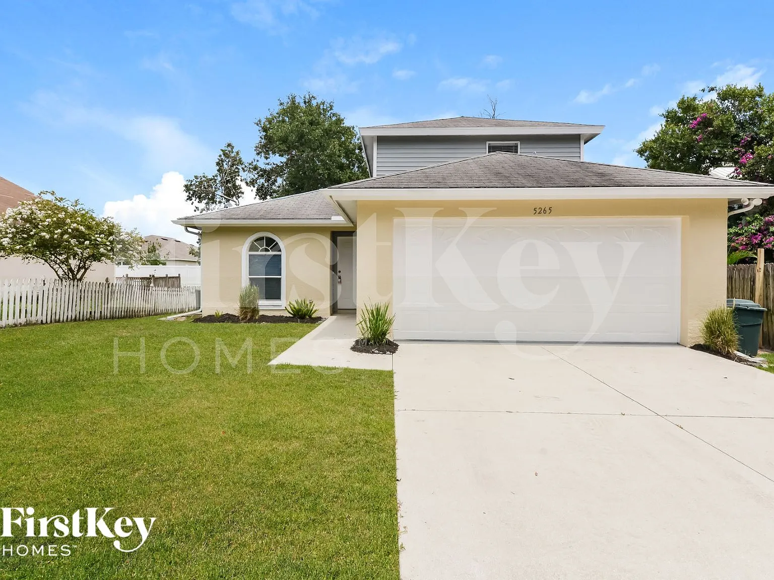 3 bed, 2.0 bath, 1479 sqft, $2,720 — Photo 1