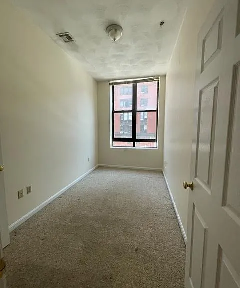 79 Essex St #52 — Photo 4