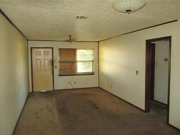 2nd image of 307 Lincoln St