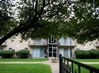 3113 Bernice Rd APT 1, Lansing, IL 60438