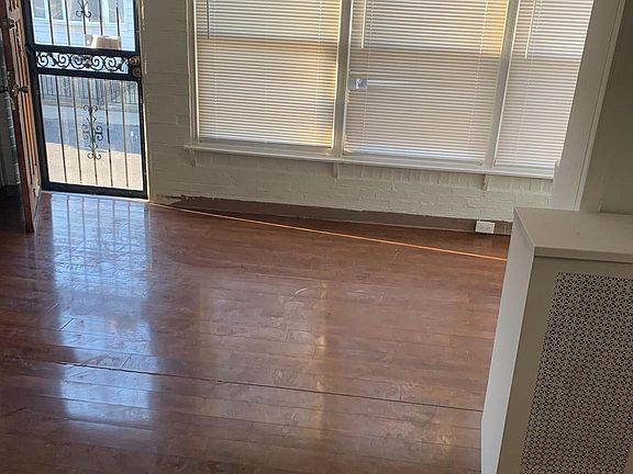 4th image of 6900 Chelwynde Ave
