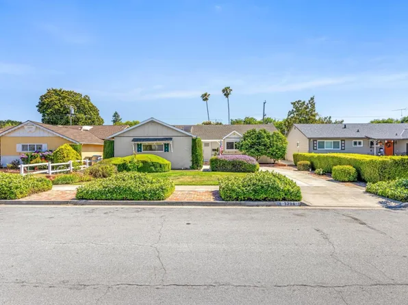 3294 Lindenoaks Dr, San Jose, CA 95117