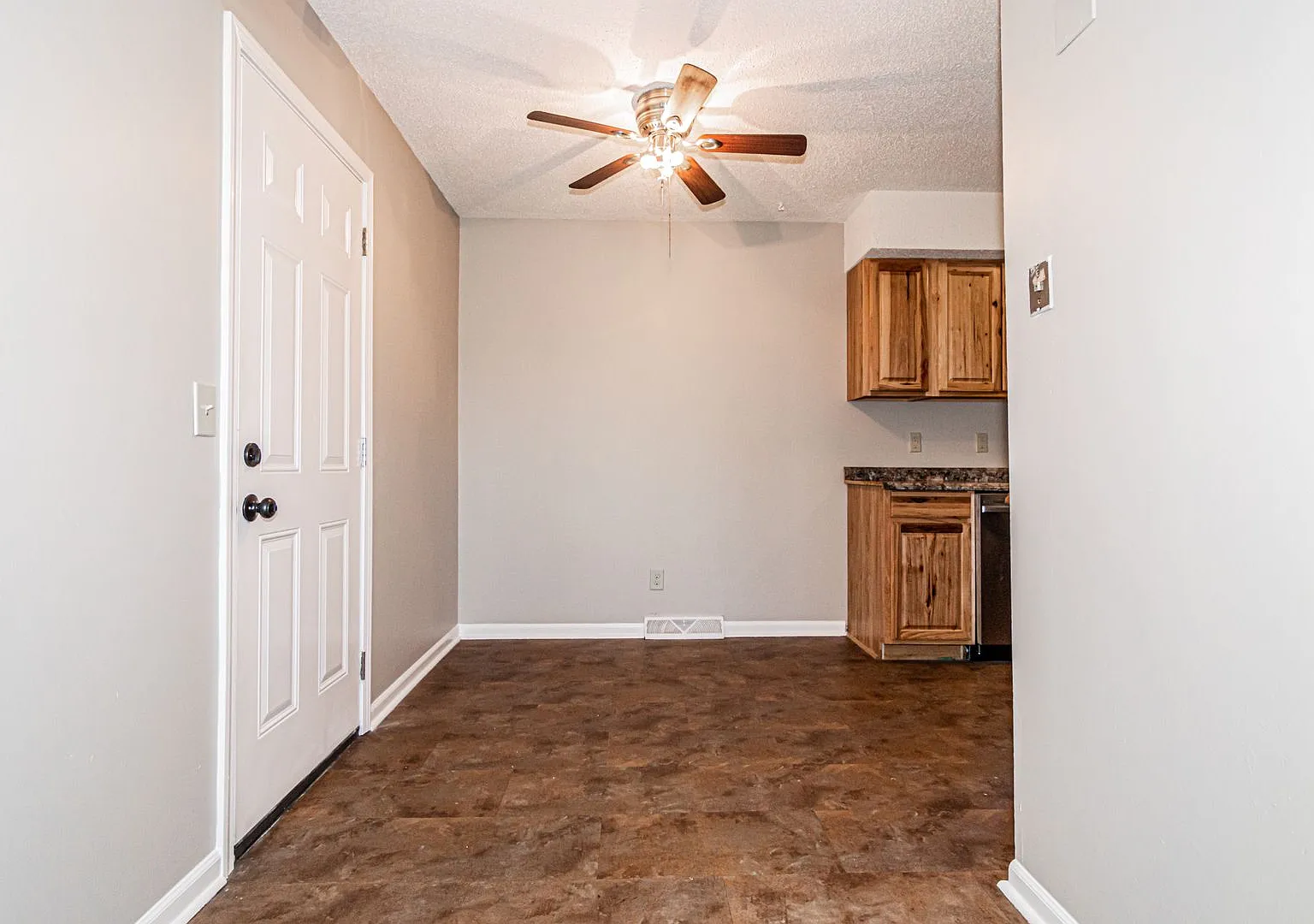 Please view 3D Virtual Walk Through Before Scheduling a Showing — Photo 4