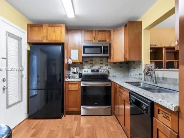 1024 SE 3rd Ave APT 304, Dania Beach, FL 33004