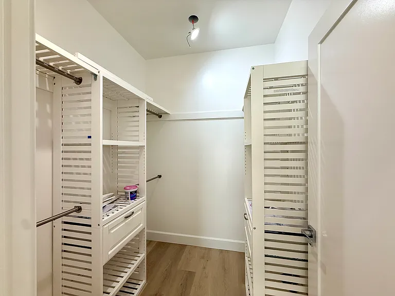 walk-in closet