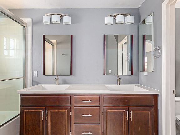 3rd image of 2706 Escala Cir #1