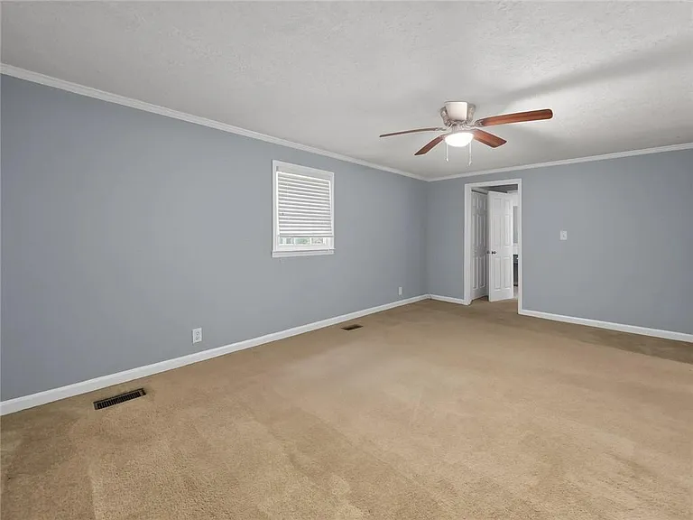 3542 Shoreland Dr — Photo 18