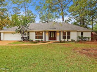 219 E Lake Dr, Brandon, MS