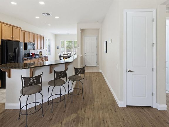 4th image of 2081 Abby Gate Dr