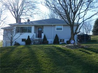 226 Lutz Rd, Oakdale, PA 15071