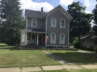 105 Myrtle St, Le Roy, NY 14482