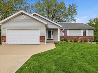 1475 Grandview Dr, Warrensburg, MO 64093
