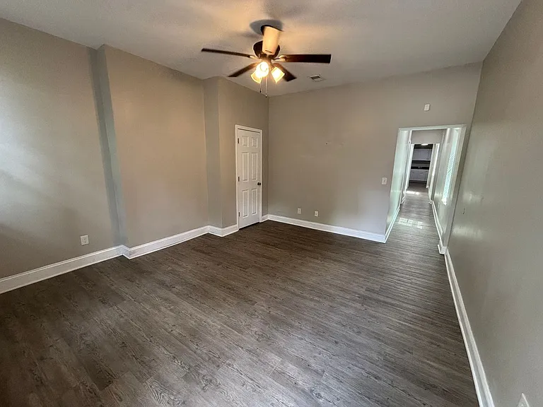 2331 Cedar St — Photo 3