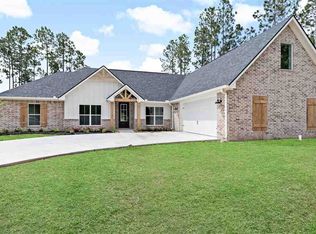 5300 Richmond Dr, Lumberton, TX 77657