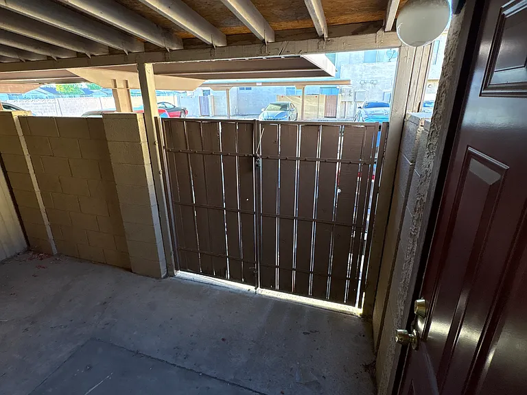 4828 W Orangewood Ave #114 — Photo 23