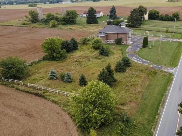 W6135 County Rd N, Plymouth, WI 53073