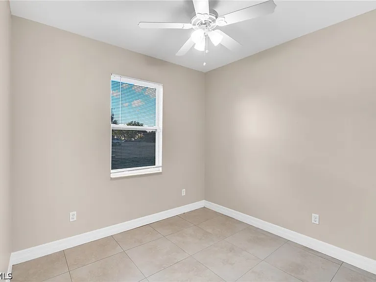 1133 SW Trafalgar Pkwy — Photo 13