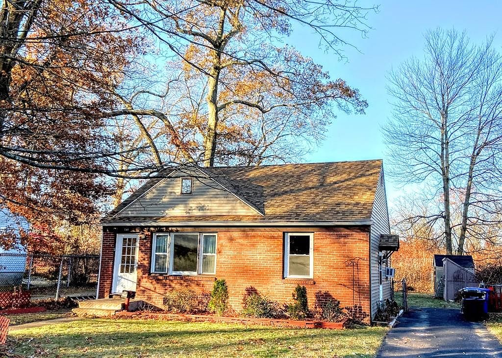 154 Eddywood St, Springfield, MA 01118 Zillow