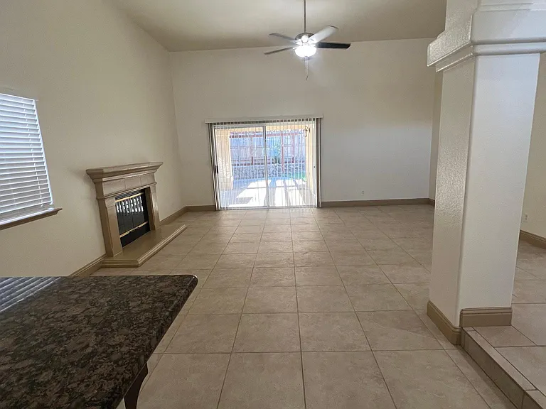 921 Fedora Ave — Photo 5