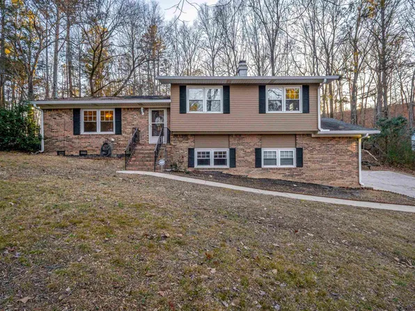 673 Angel Dr S, Jacksonville, AL 36265