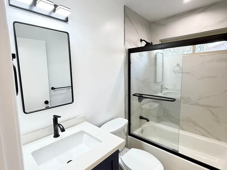 9887 Broadmoor Dr — Photo 24