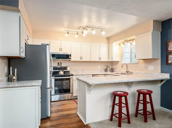 521 W Crestline Circle #10A3, Littleton, CO 80120
