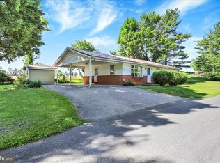 2796 Johnson Dr, Chambersburg, PA 17201
