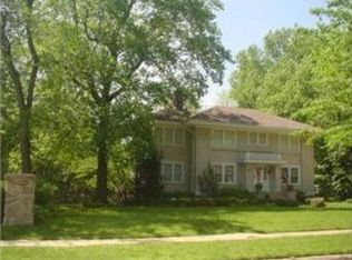 7340 Summit St, Kansas City, MO 64114