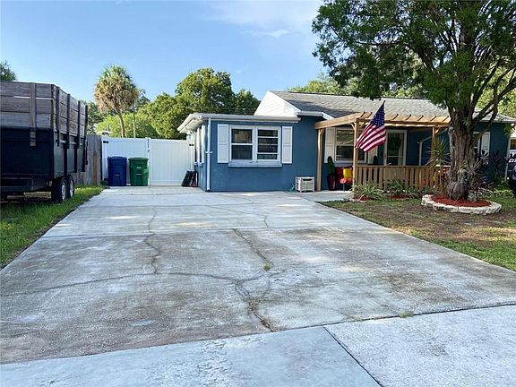 2nd image of 4411 W Lawn Ave