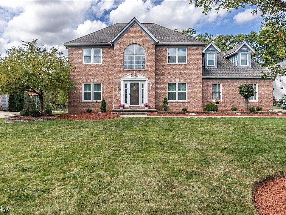 1st image of 8754 Pointe Dr