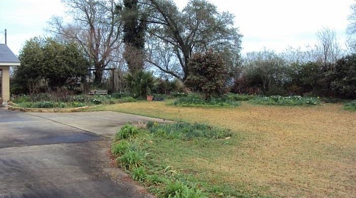 2nd image of 25 Double Ponds Rd