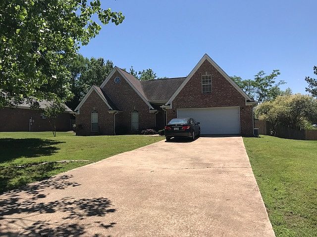 1st image of 495 Alexa Dr