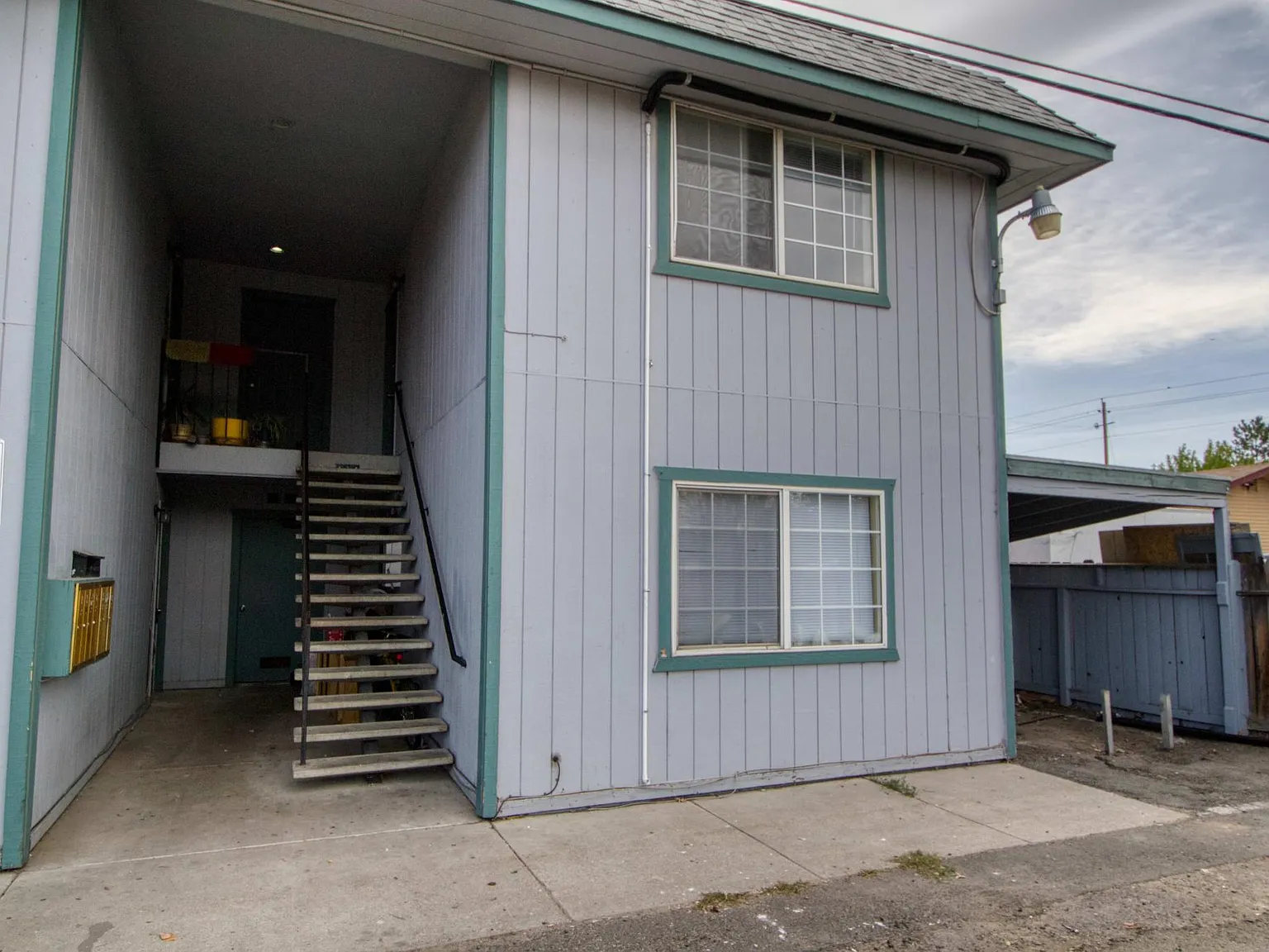 2 bed, 800 sqft, $1,250 — Photo 1