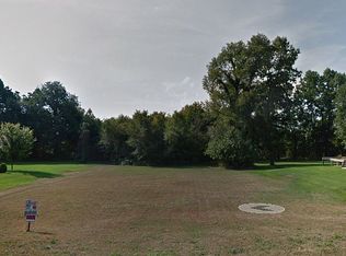 28560 Twain Dr, Elkhart, IN 46514
