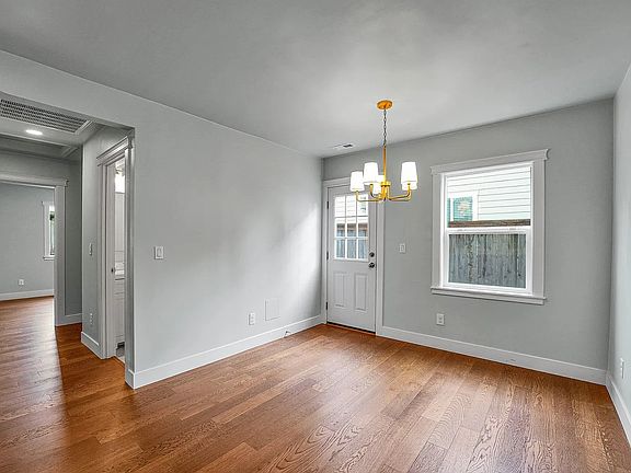 3rd image of 5356 SE 44th Ave
