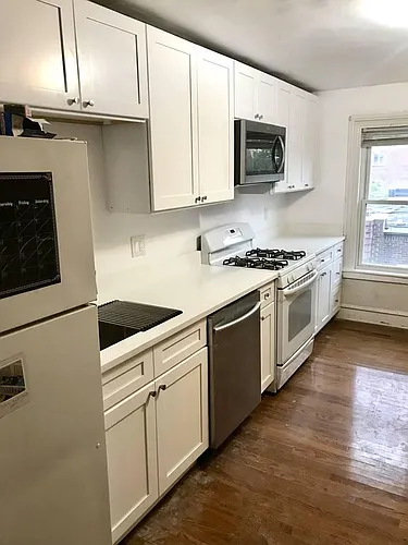 174 Mountain Ave Photo 1