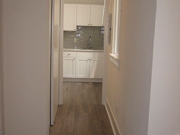 4th image of 1677 Sacramento St #2