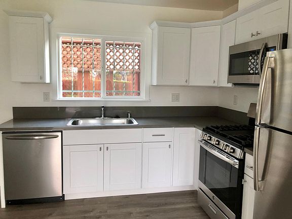 2nd image of 805 Venice Blvd APT 1
