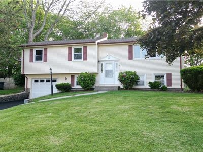 26 Seneca Rd, Portsmouth, RI, 02871
