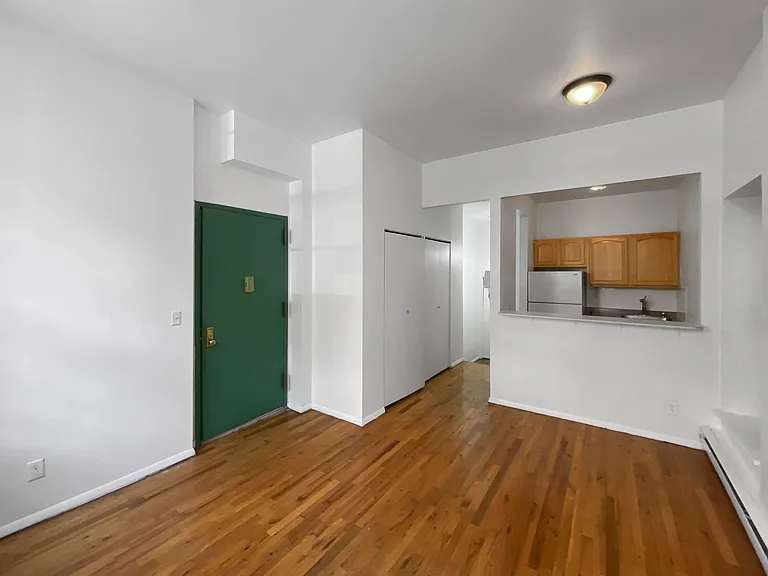 200 W 123rd St #1A — Photo 10