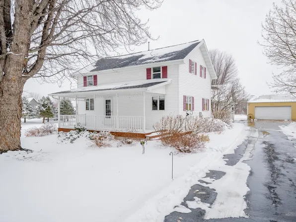 N1142 Midway Rd, Hortonville, WI 54944