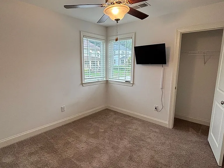 196 Silver Hill St — Photo 24