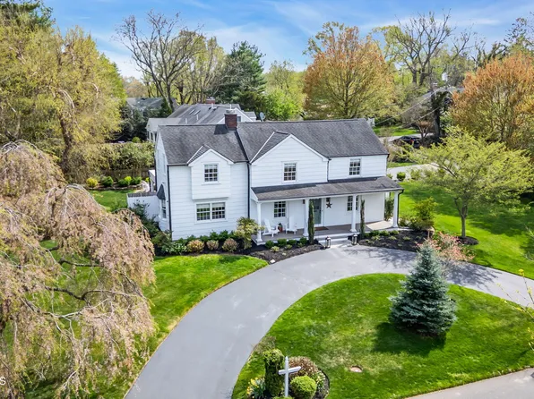 9 N Cherry Lane, Rumson, NJ 07760